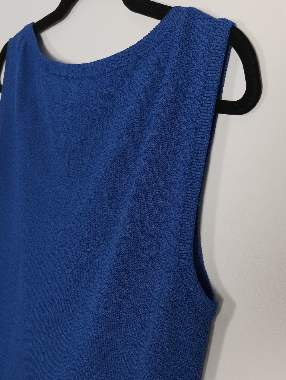 ST. JOHN Sport Vintage Santana Knit Scoop Neck Cobalt Blue Shell Tank Top Size L - Picture 15 of 16